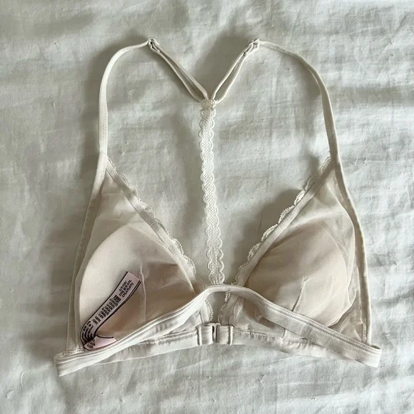 Victoria’s Secret Front Closure Bralette - Picture 3 of 4